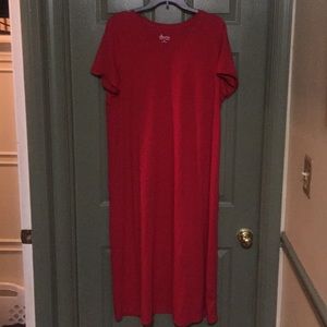 Denim and Co red maxi dress.  (22)